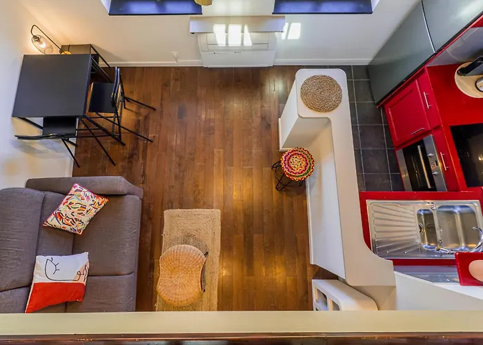 Lägenhet Vieil Duplex Lumineux Vue Imprenable - Climatise *