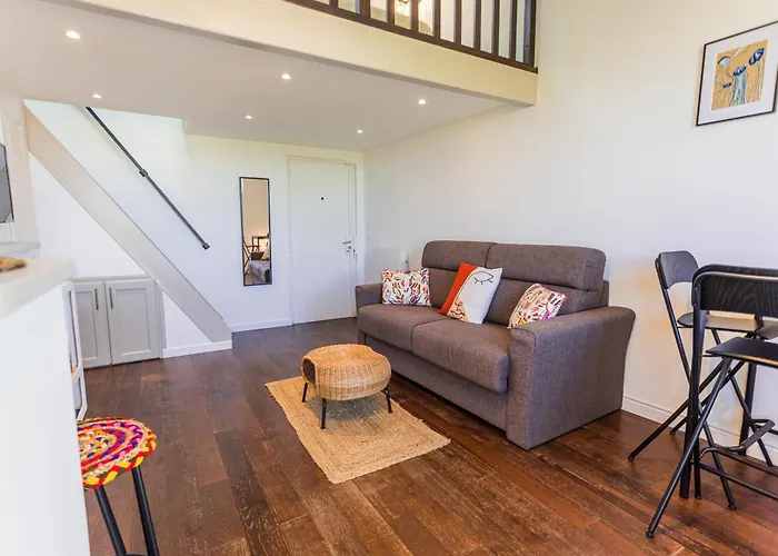 Vieil Duplex Lumineux Vue Imprenable - Climatise * Antibes