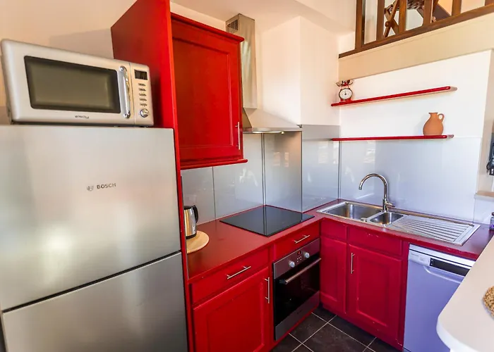 Vieil Duplex Lumineux Vue Imprenable - Climatise Apartment